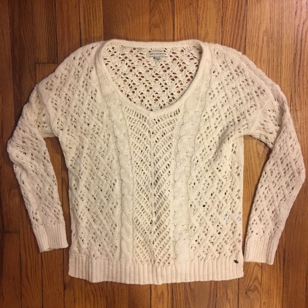 American Eagle Cream Sweater- S